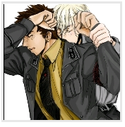 ��ɫ����